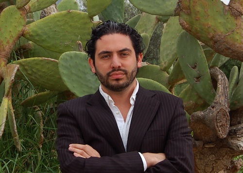 <a href="http://www.sampsoniaway.org/blog/2012/07/13/in-mexico-they-kill-you-twice-interview-with-filmmaker-bernardo-ruiz/">“In Mexico, they kill you twice”: Interview with filmmaker Bernardo Ruiz</a>